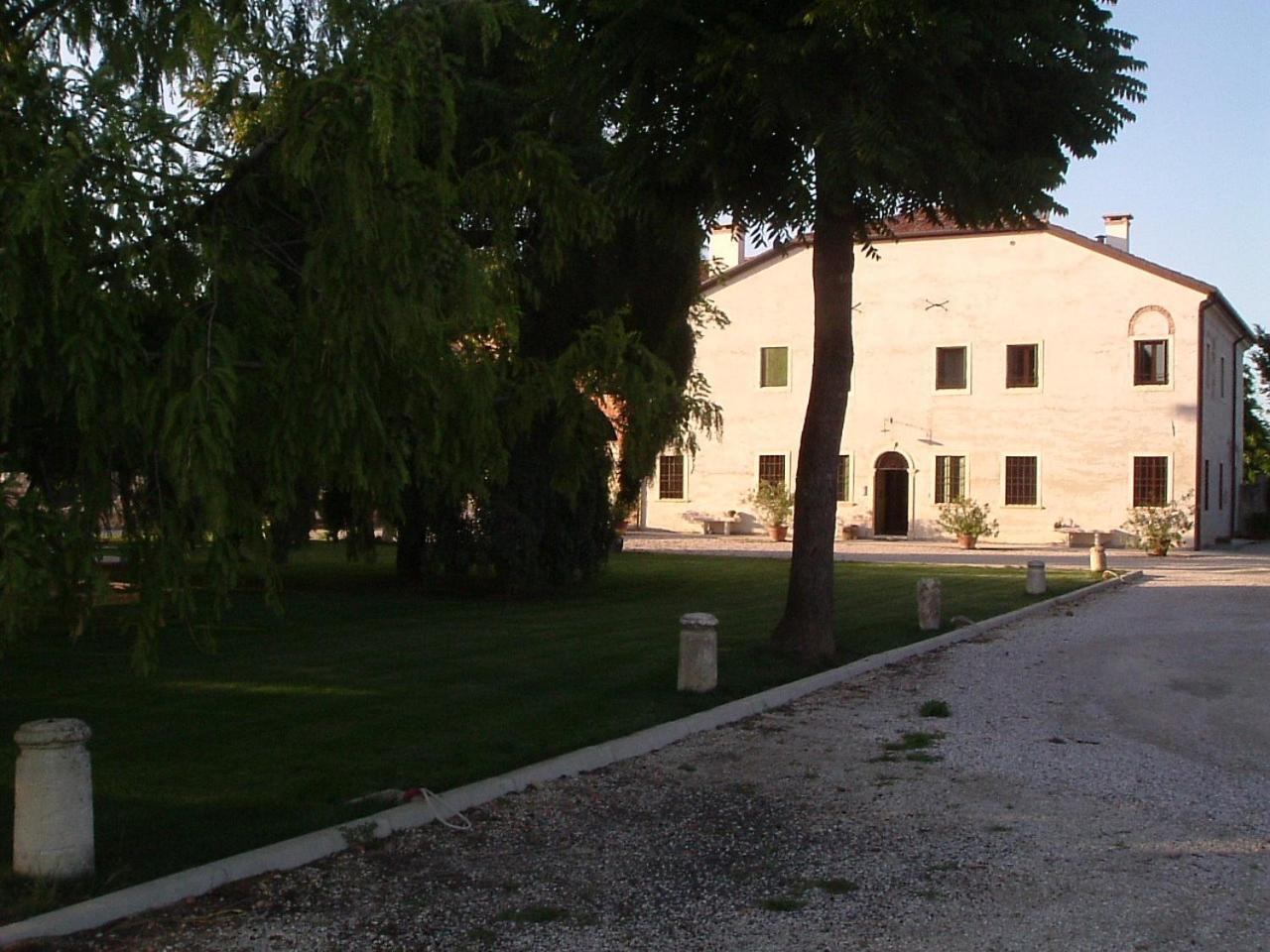 Agriturismo La Sophora Montegaldella Экстерьер фото